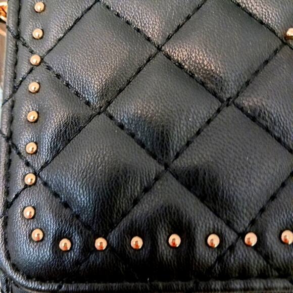 Badgley Mischka Quilted Wallet on a Chain Purse Black Crossbody Gold Studs Glam - Picture 4 of 16